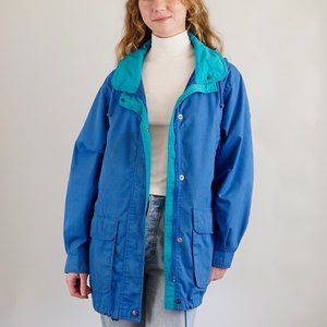 Vintage Two Toned Water Resistant Raincoat in Blue